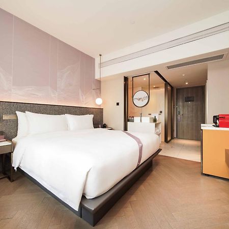 Imperial Traders Elong Hotel - Free Shuttle Bus To Canton Fair Complex & Overseas Buyer Registration Services Dış mekan fotoğraf
