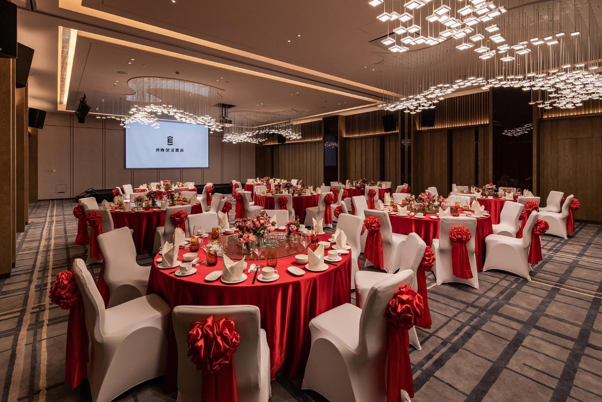 Imperial Traders Elong Hotel - Free Shuttle Bus To Canton Fair Complex & Overseas Buyer Registration Services Dış mekan fotoğraf